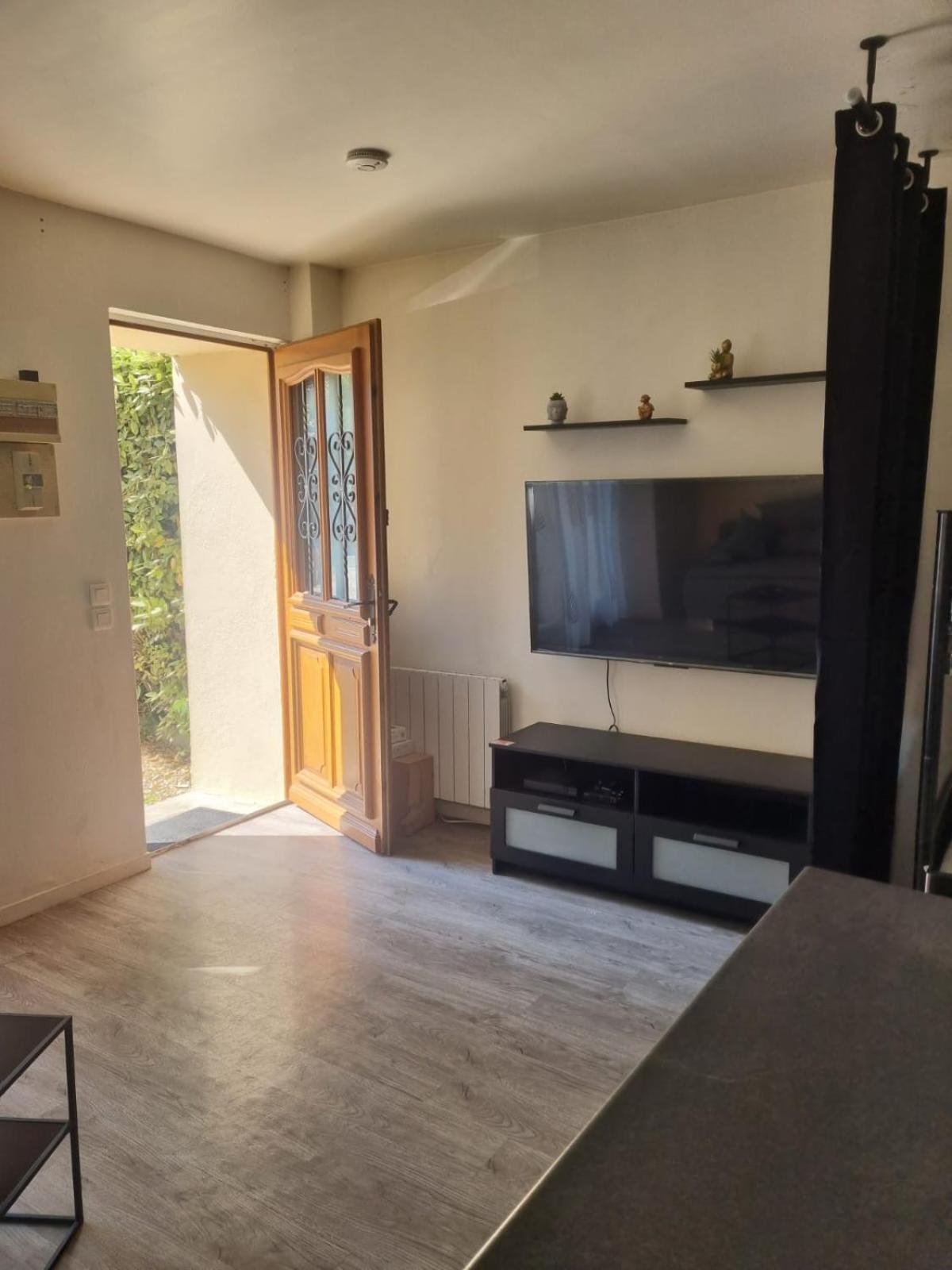 Studio A 2 Pas De Disneyland Esbly Exterior foto