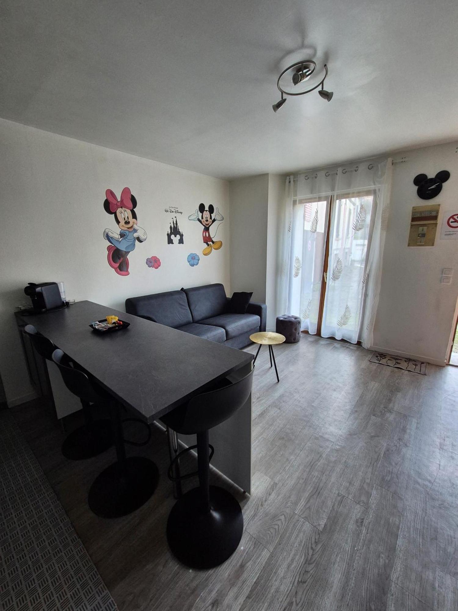 Studio A 2 Pas De Disneyland Esbly Exterior foto